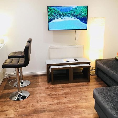 Appartamento Fountain View 1Br Flat Oxford - Free Parking Esterno foto
